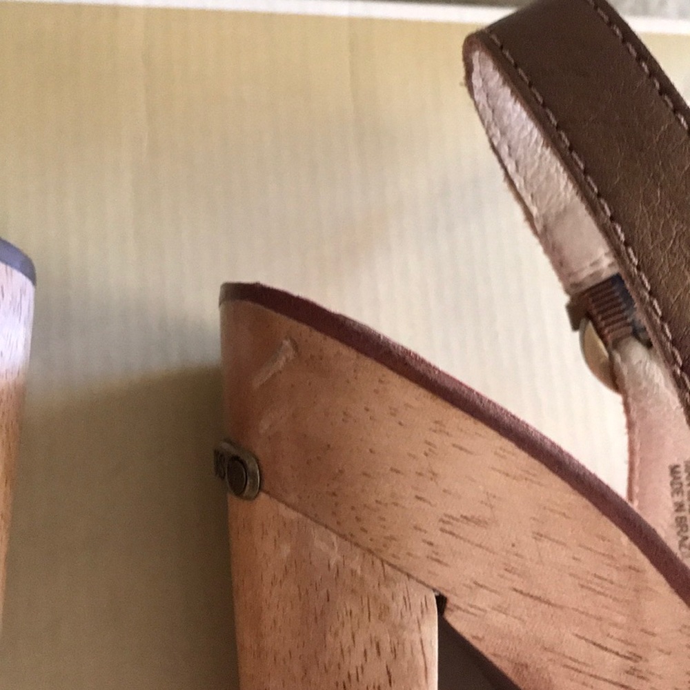 Michael-Michael Kors wooden heel. - Picture 5 of 7